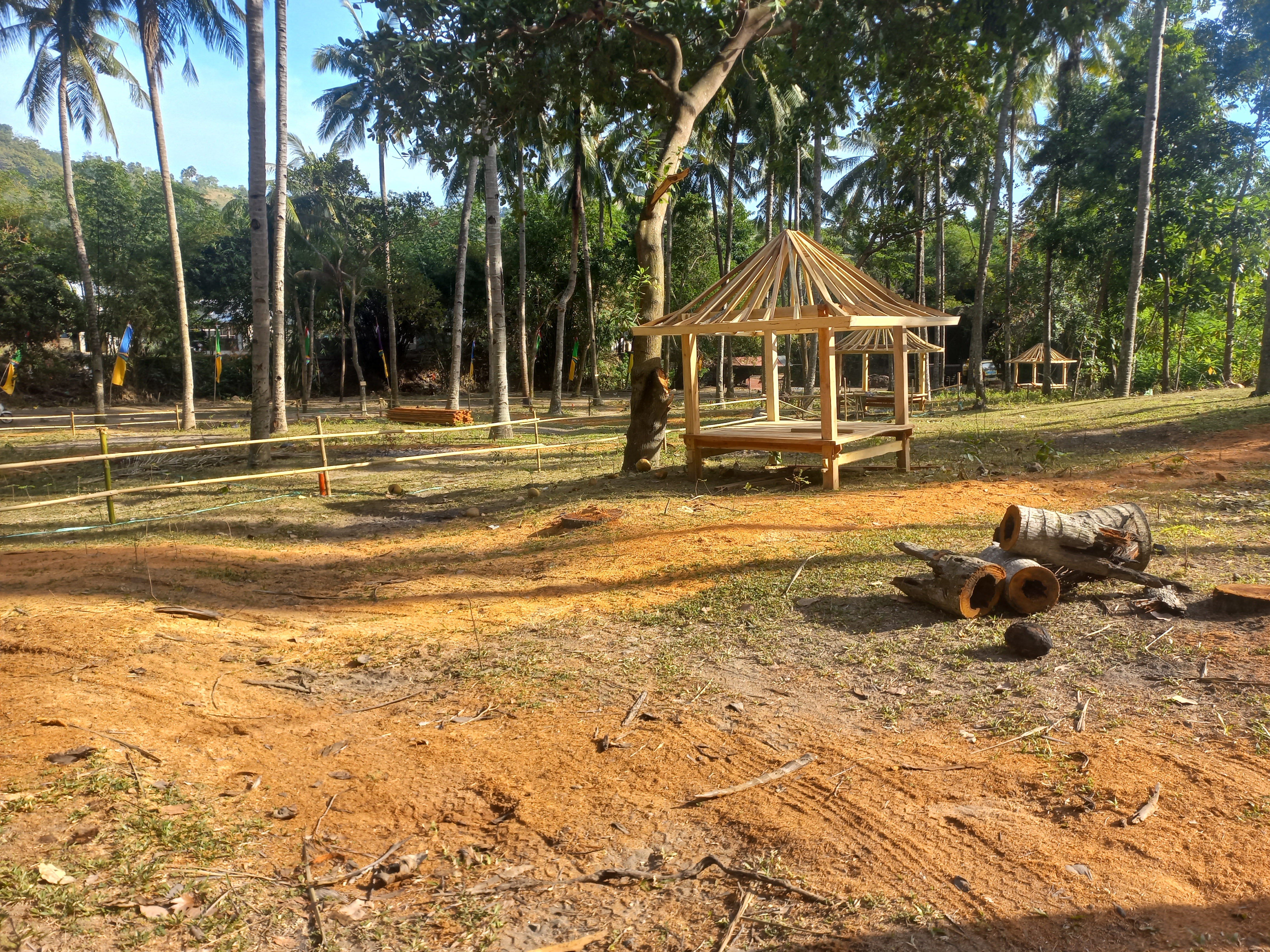 Properti Terkait